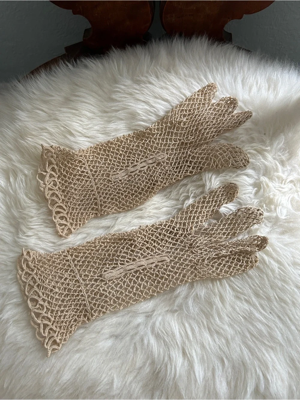 Vintage Handmade Ecru Crochet Lace Gloves in Beige